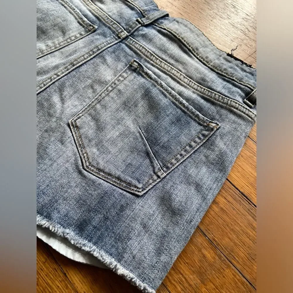 ARITZIA: Talula Distressed Cut-Off Denim Shorts sz 27